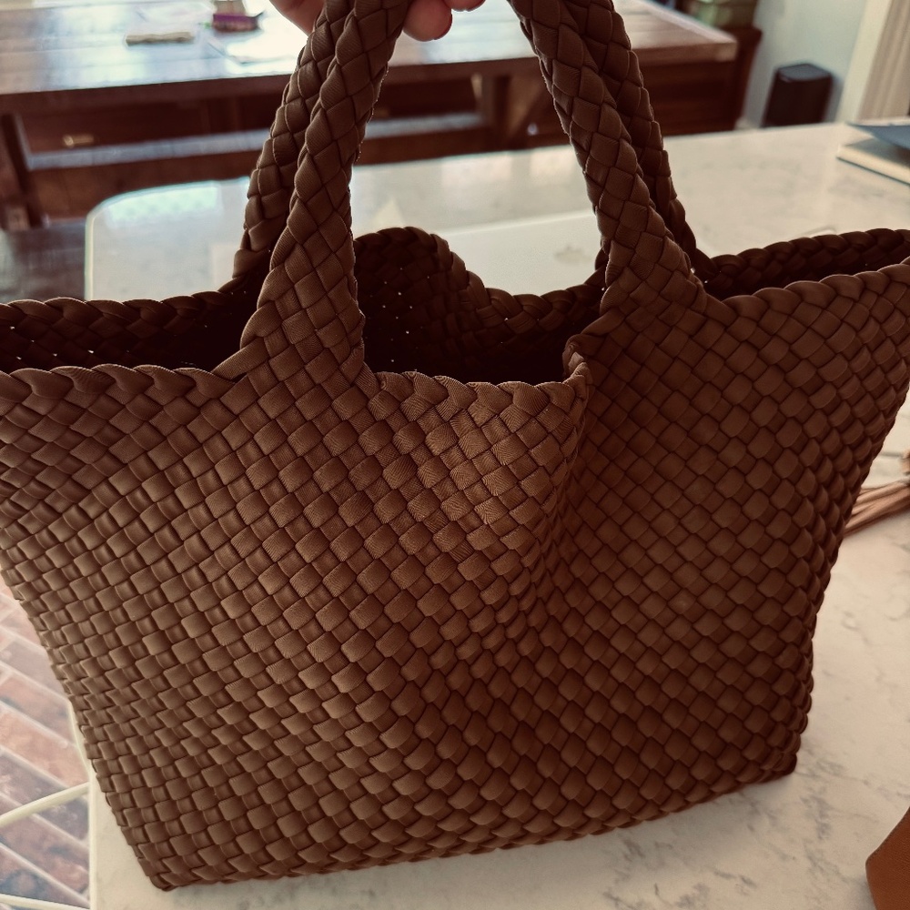 Woven Tote Bag in Brown – Casual Everyday Carry - Picture 1 of 6